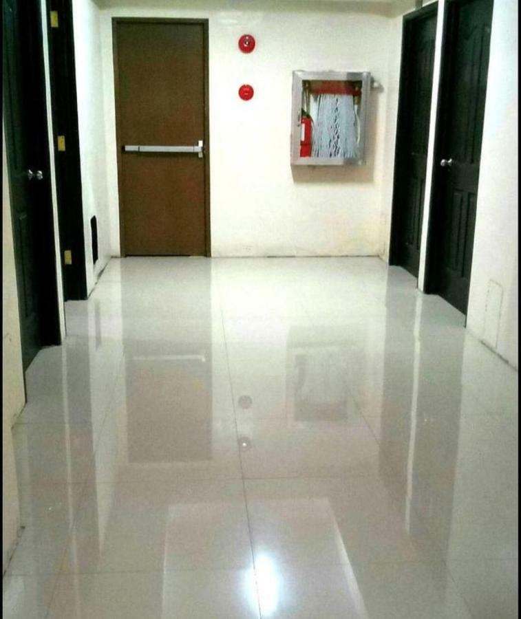 Condo Transient Near Naia Airport T1234 With Unlimited Wifi V1 Manila Eksteriør bilde